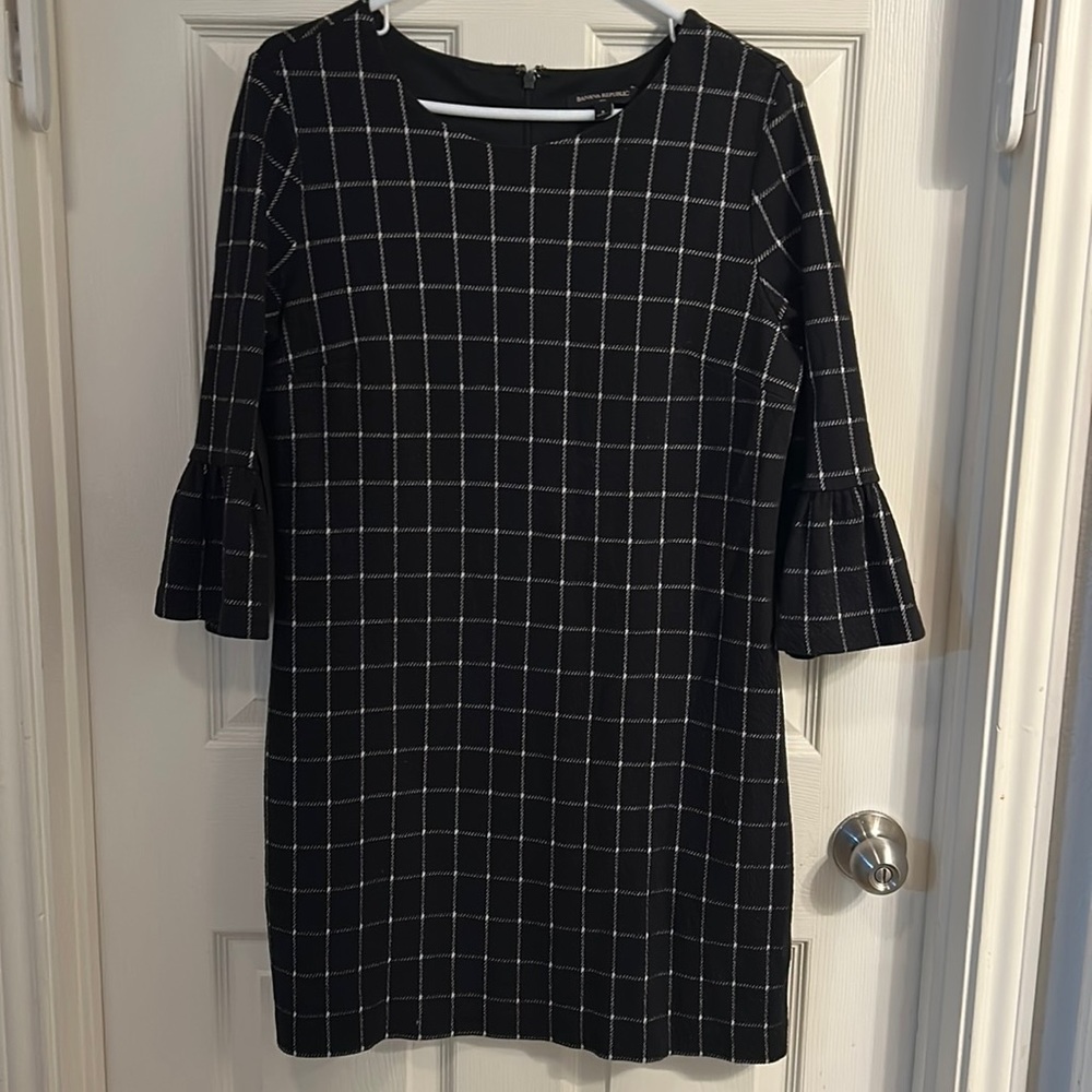 BANANA REPUBLIC Women's Size 8 Black Dress